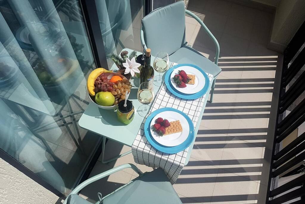 Apartmán 'Mint Fresh' Summer Studio In Batumi City Center Exteriér fotografie
