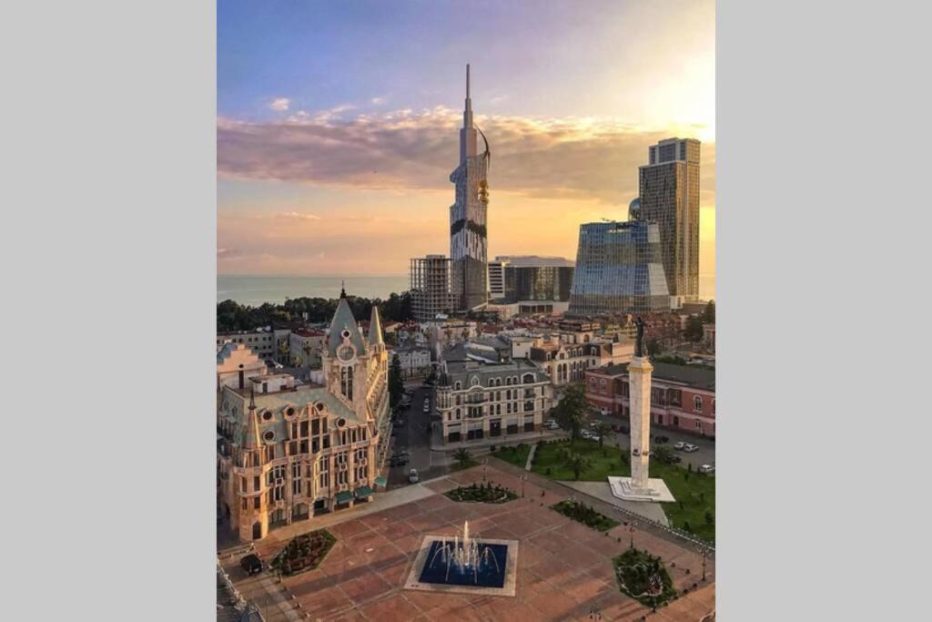 Apartmán 'Mint Fresh' Summer Studio In Batumi City Center Exteriér fotografie
